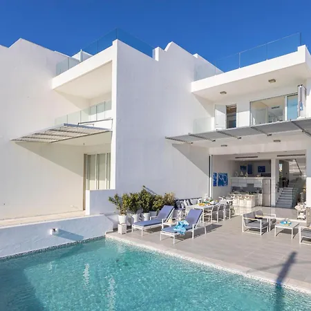 Elaia Luxury Seafront Villa *