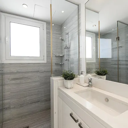 Elaia Luxury Seafront *