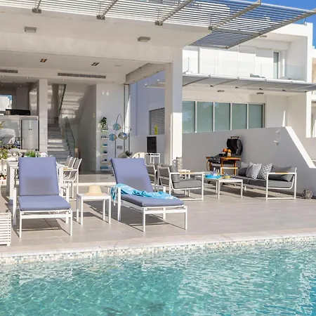 Elaia Luxury Seafront Villa *