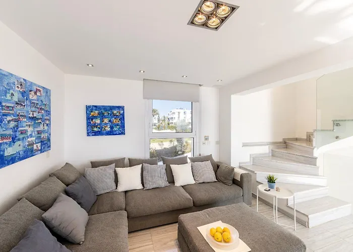 Elaia Luxury Seafront * פרוטאראס