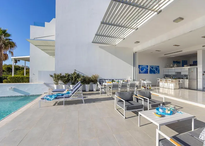 Elaia Luxury Seafront