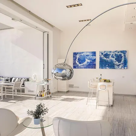 ヴィラ Elaia Luxury Seafront