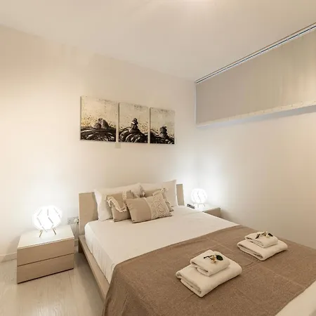 Elaia Luxury Seafront 빌라 *
