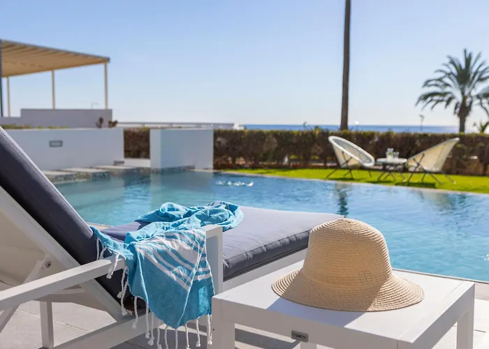 Elaia Luxury Seafront