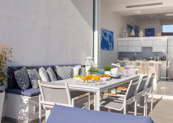 Elaia Luxury Seafront Villa *