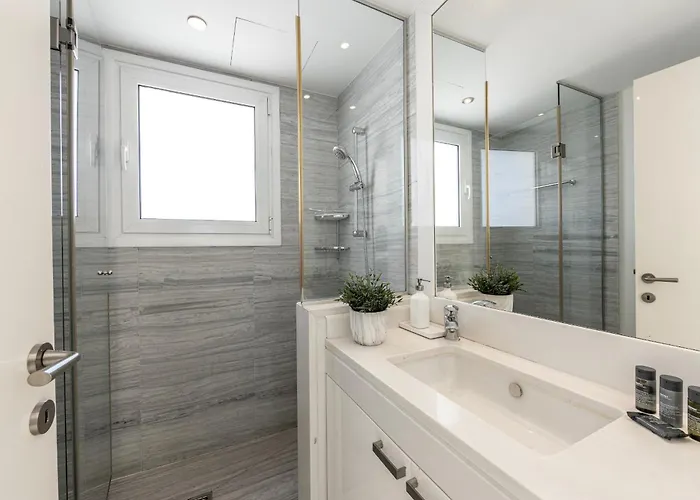 Elaia Luxury Seafront *